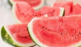 西瓜和蜜瓜搭配吃,西瓜蜜瓜双享，清凉甜蜜一夏