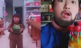 尴尬吃瓜合拍,揭秘网络热梗背后的趣味与争议