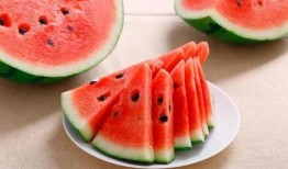 西瓜一瓜两吃,创意料理新风尚