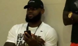 詹姆斯吃瓜视频