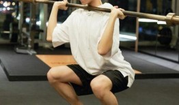 健身视频吃瓜图片