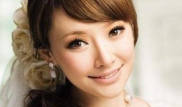 最美新娘烟台吃瓜,最美新娘吃瓜瞬间引网友热议