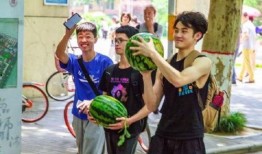 吃瓜届的学生,揭秘学生圈的热门话题与幕后故事