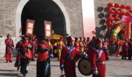 青州古城吃瓜打卡,夏日吃瓜打卡，感受古韵风情