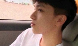 吃瓜头像 男生图片,揭秘吃瓜头像中的帅气男生风采