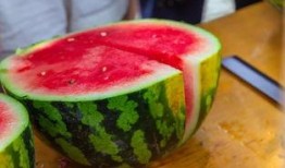 吃燕大的瓜,一场校园“吃瓜”盛宴