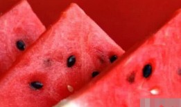 喝牛奶吃瓜呕吐,揭秘饮食搭配中的禁忌与注意事项