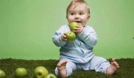 宝宝吃瓜配文,甜蜜瓜果相伴成长时光