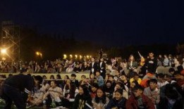 演唱会吃瓜群众,吃瓜群众的狂欢盛宴